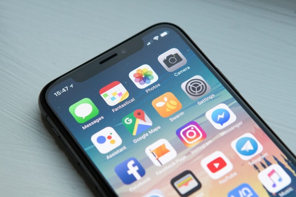 Native vs Cross-Platform: Choosing the Right Approach for Your Mobile App
